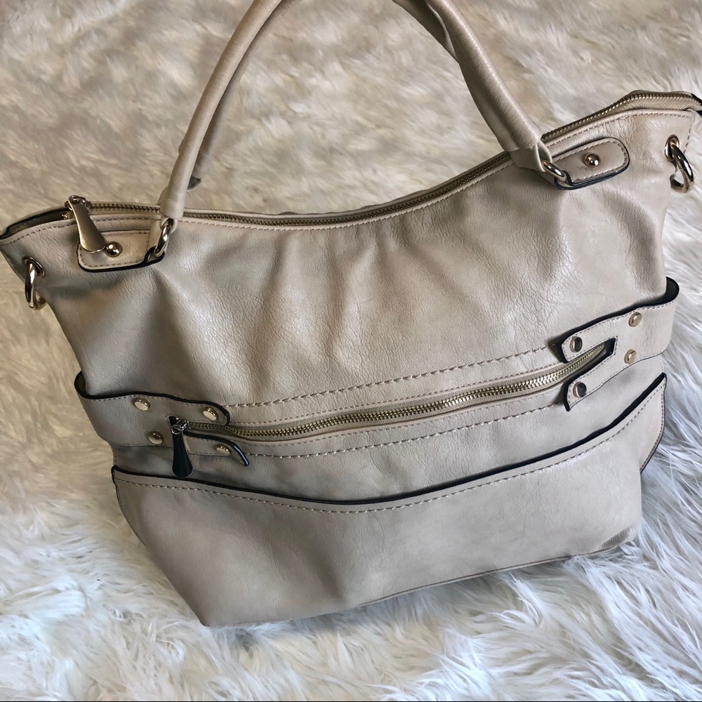 Charming Charlie Purse